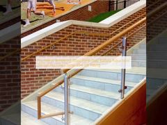 Çerçevesiz Temperli Cam Panel Merdiven Korkuluğu Ayarlanabilir Tasarım Kavisli Tutma Kelepçesi 304 316 Bağlantı