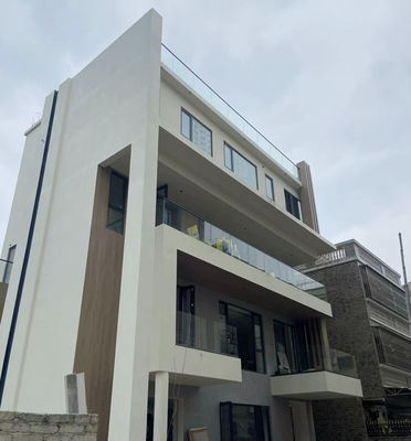 Güvenli ve Modern Dış Çitler için Özelleştirilebilir Çerçevesiz Cam Çit sistemi