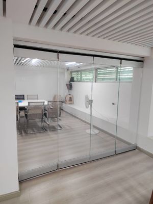 Tayfun Direnci Alüminyum Katlanabilir Kapı Özel Tempered Glass Katlanabilir Kapı