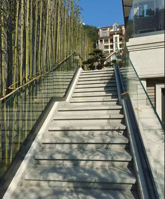 Alüminyum U şeklinde kanal ile Lamel Dış Cam Balkon Balustrası