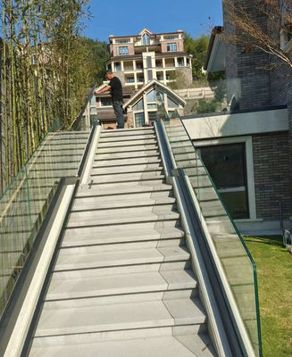 Alüminyum U şeklinde kanal ile Lamel Dış Cam Balkon Balustrası