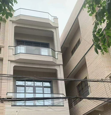 Kompakt Alüminyum U Kanal Cam Çit Su geçirmez Alüminyum Cam Balustrası