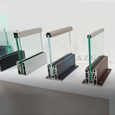 SGCC Tempered Glass U Kanal Glass Balustrade Stable Structure LED Light