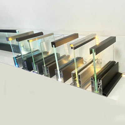 12 mm Merdiven Çerçevesiz Cam Balkon Çit U Kanalı LED Işıkla