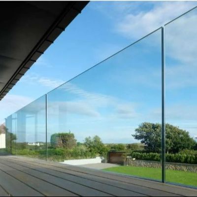 Morden Cam Çit 8+8mm Laminated Tempered Glass Alüminyum U Kanal Cam Çit