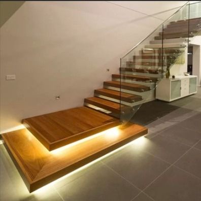 Villa Tasarımı Yüzen Merdiven Görünmez Çelik Stringer Ahşap Çaplı Cam Çitli