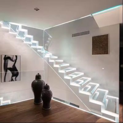 Katı özelleştirilmiş LED Işık Yüzen Merdiven Gizli Çelik kiriş ve Cam Çitli