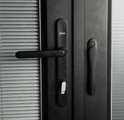 Çok nokta kilitli ticari alüminyum katlanabilir kapı düşük bakım ve güvenlik özellikleri