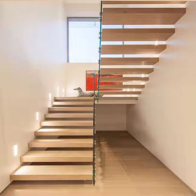 Güvenli ve dayanıklı beyaz meşe ahşap merdiven düz L şeklinde U şeklinde bölünmüş veya spiral türü