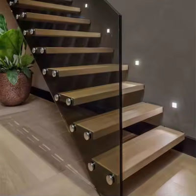 Katı karbon çelik ipliğe sahip Laminated Glass Tread özelleştirilebilir yüzen merdiven