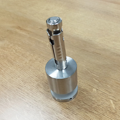 Düzenlenebilir Paslanmaz Çelik 304 316 Standart Duvar Montajı Balkon Merdivenleri için Cam Rezil