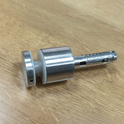 Düzenlenebilir Paslanmaz Çelik 304 316 Standart Duvar Montajı Balkon Merdivenleri için Cam Rezil