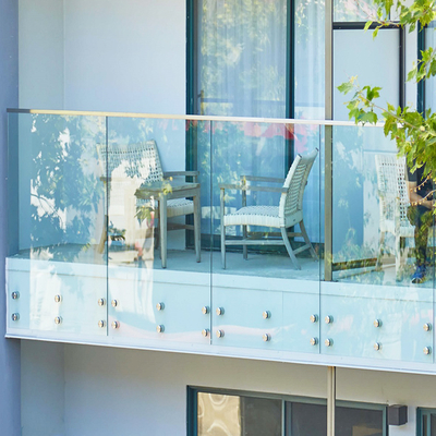 Çarşınsız Dış Balkon Dayanıklı Pınarlı Dondurulmuş Cam Parmaklık Sistemi